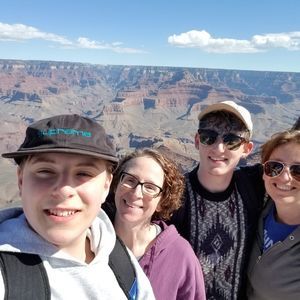 Meet your Posher, Shawna